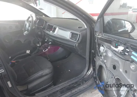 2021 Kia Rio Lx z USA, uszkodzony, nr VIN 3KPA24AD8ME385652